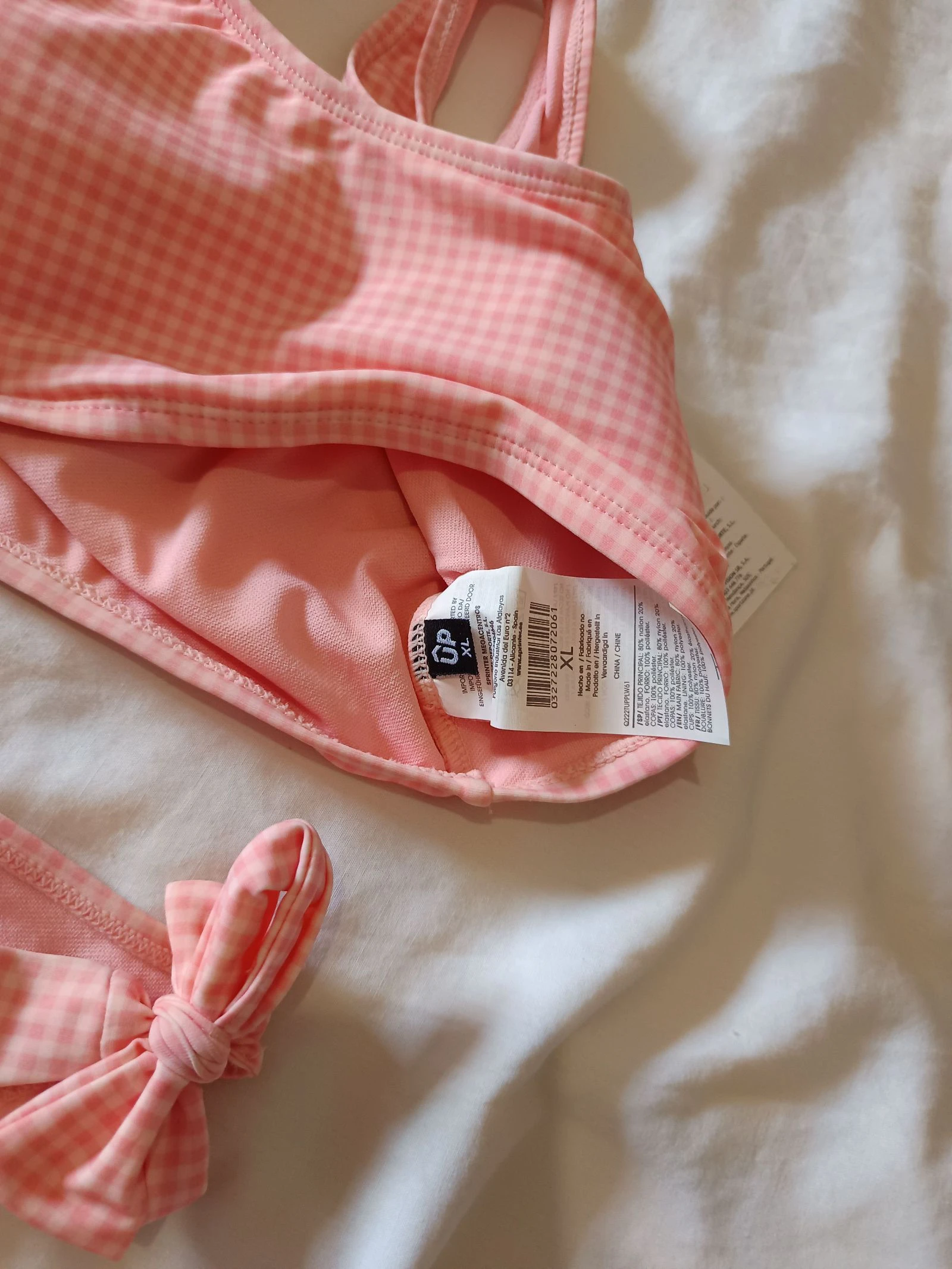 Coquette / Y2K tweedelige bikini in wit en koraal/roze licht Vichy schaakpatroon – photo 3